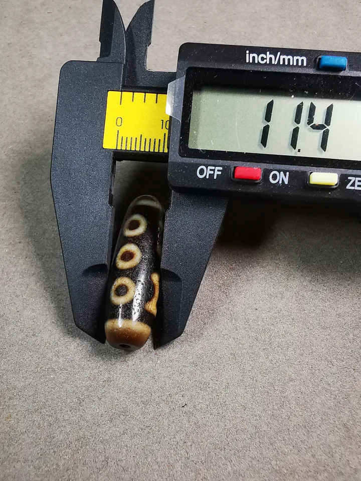 Gandhanra Tibetan 5 Eyed Dzi Bead,Tibetan Chung,Wealth Amulet,Small Size 36*11 mm