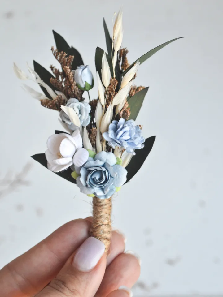 Blue White boutonniere, Blue Button hole, Blue Groomsman boutonniere, Blue wedding, Rustic wedding, Fiance