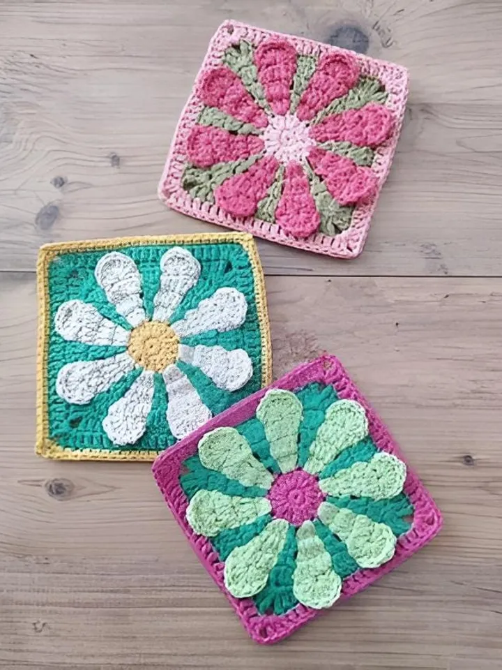 Crochet pattern daisy 3D retro flower granny square crochet pattern easy motif granny square blanket square