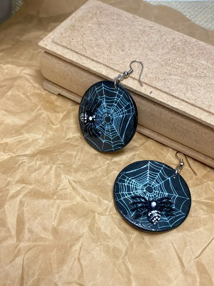 Earrings with spiders and cobwebs. Handmade.Author's design.