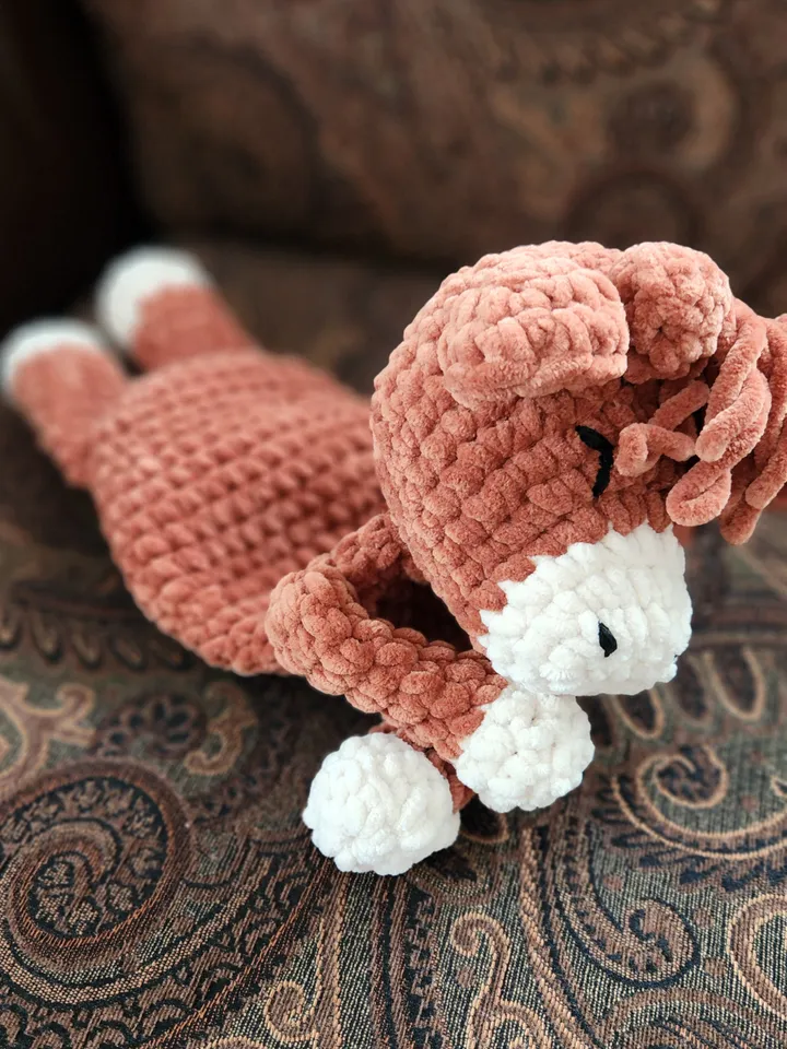 Highland Cow Crochet Snuggle Pattern – Plush Baby Cuddle Toy with Video Tutorial of tricky parts