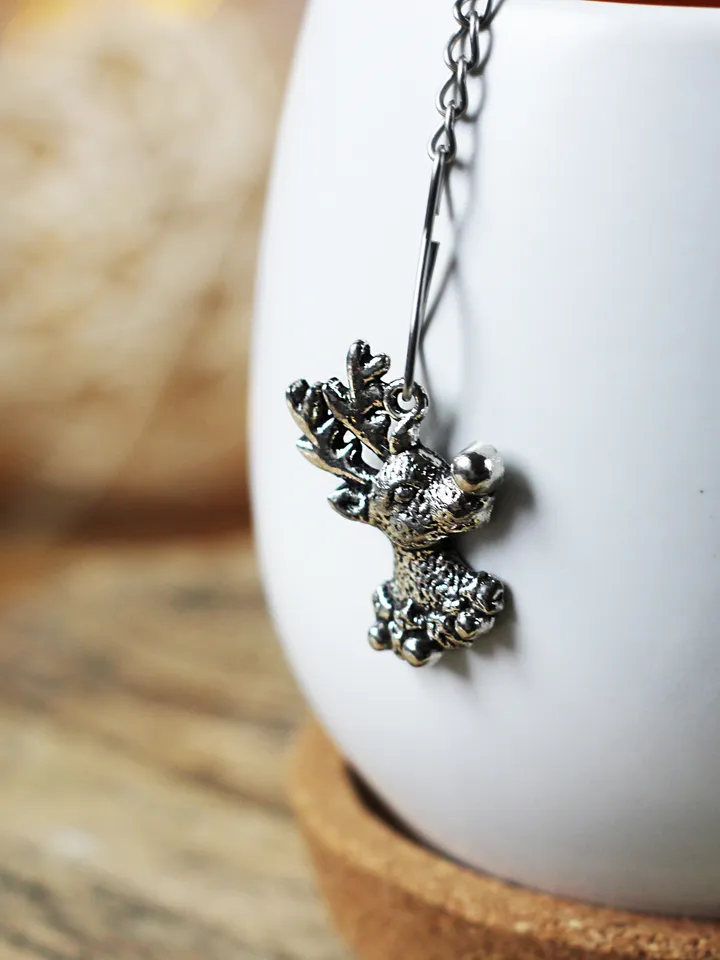 Christmas deer tea strainer for herbal tea, Tea infuser with deer charm, Tea Steeper winter pendant, Loose leaf tea gift