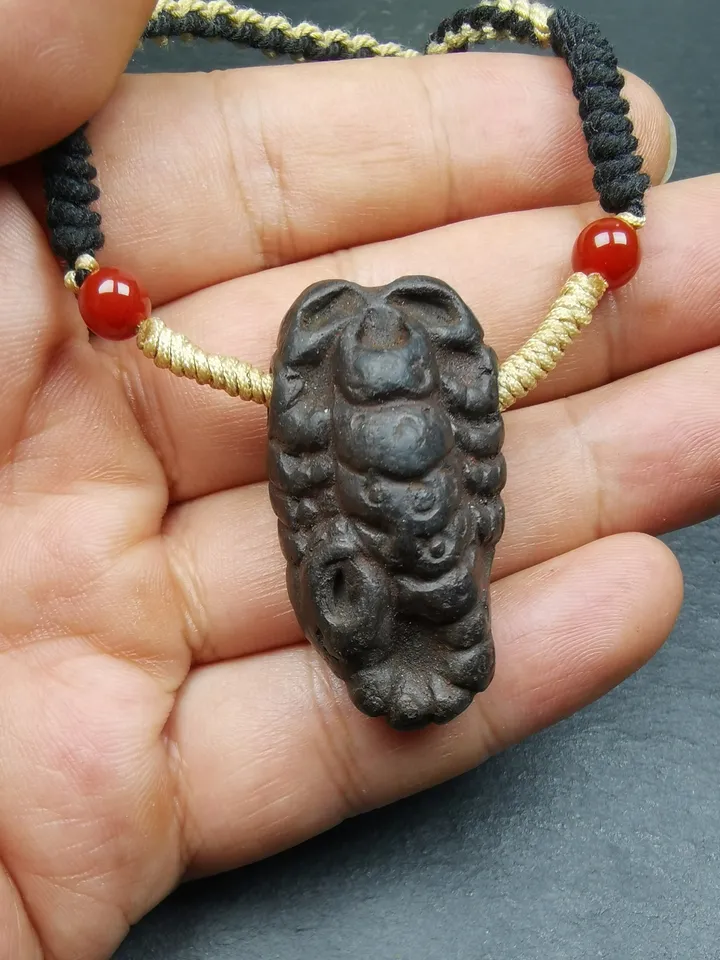 Gandhanra Handmade Tibetan Tsa Tsa Mold Amulet, Scorpion Guru of Padmasambhava,1.6 inchs