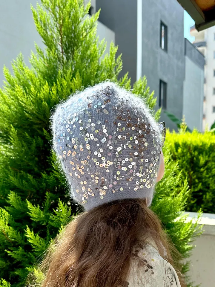 EASY knitted bonnet with sequin - pattern and tutorial with video PDF trendy