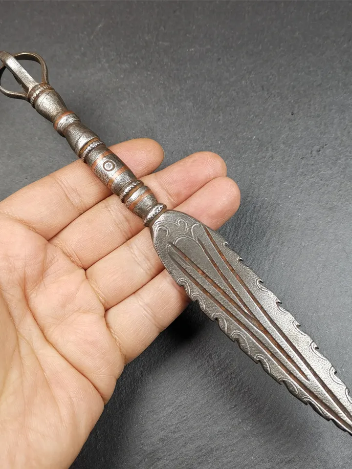 Gandhanra Tibetan Buddhism Ritual Implement,Fire Vajra Sword of Wisdom Buddha Manjushri,Made of Cold Iron inlaid Copper,8.3" Length