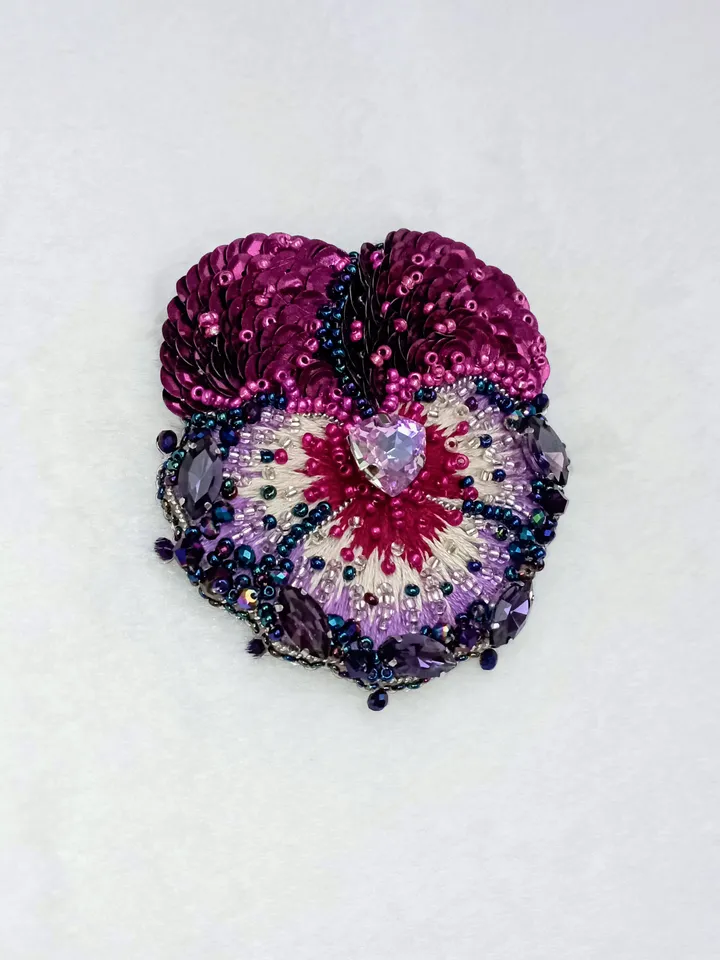 Beaded rhinestone purple pansy brooch for women, crystal flower brooch, pansy pin, purple jewelry, lapel pin