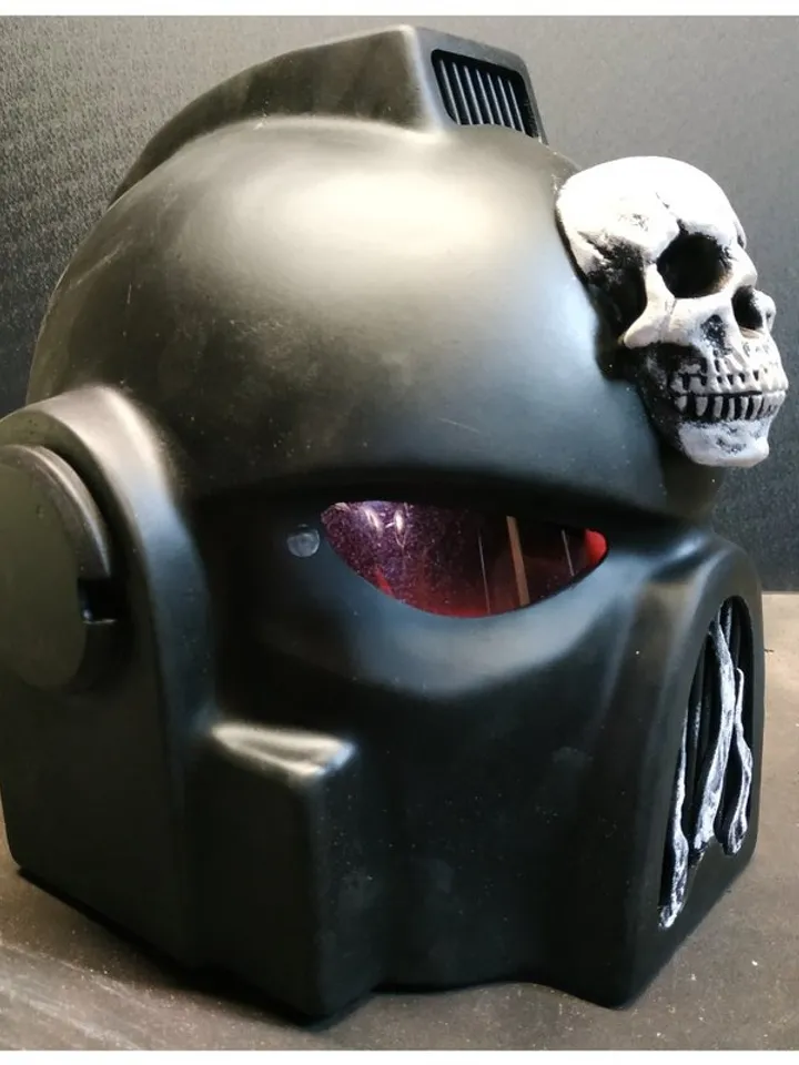 Chaos spacemarine - Legion of the Damned - cosplay armor - spacemarine helmet -