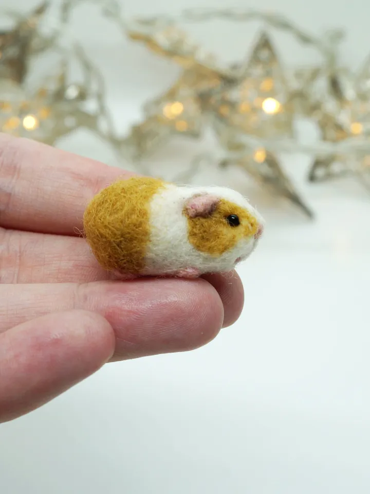 Tiny needle felted guinea pig, bicolor guinea pig, miniature pet, made to order