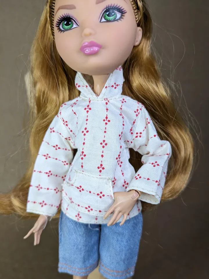 White shirt for 10.5-inch female dolls (MH, EAH)
