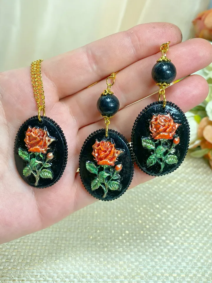 Vintage handmade jewelry set.