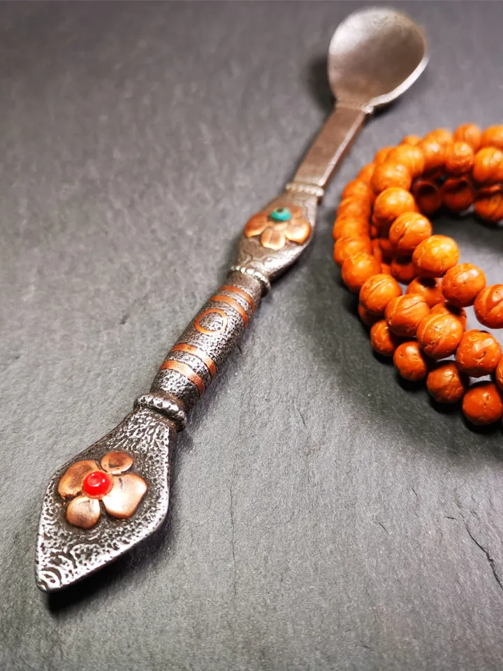 Gandhanra Handmad Tibetan Buddhist Tsog Offering Spoon,Serving Ritual Implement for Worship Ceremony,7.1"