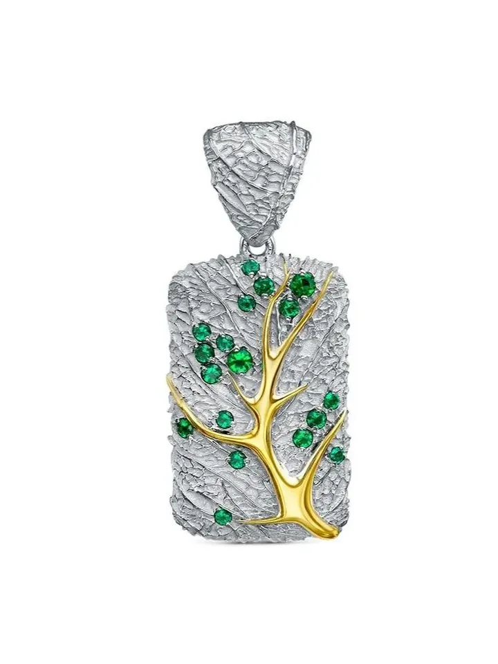Women's neck pendant 925 sterling silver with scattering of nano-emeralds