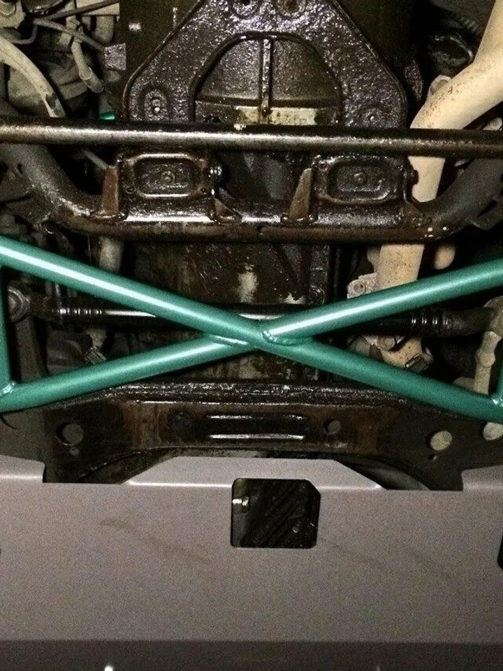 RTP Front Lower sway Bar X-Brace Xbar for BMW e34 Crossbar