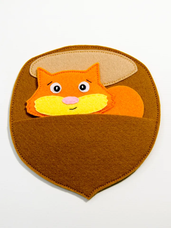 Squirrel in Nuthouse, PDF Pattern and Tutorial, SVG file