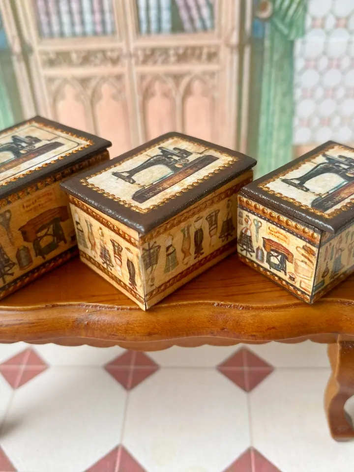Dollhouse box set. 1:12. Dollhouse accessories. Puppet miniature.