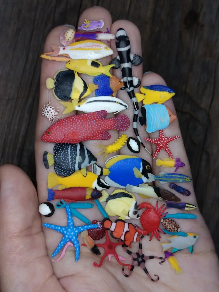 Set of miniature clay sea creatures, tiny animal for diorama, dollhouse or resin art