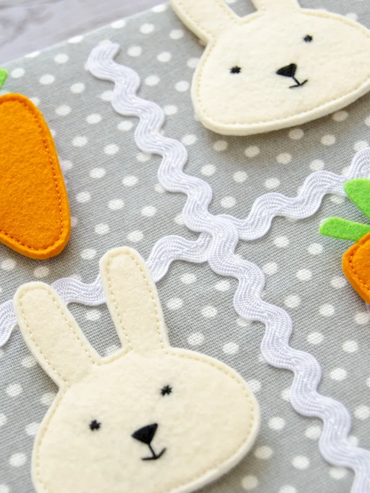 Quiet book page, Rabbit tic-tac-toe, PDF sewing pattern, SVG files