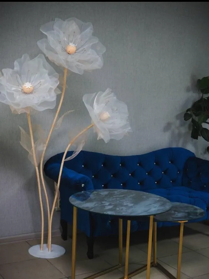 Organza flowers, fabric flowers, decor of the room, large flowers, a lawn from flowers, design of events
