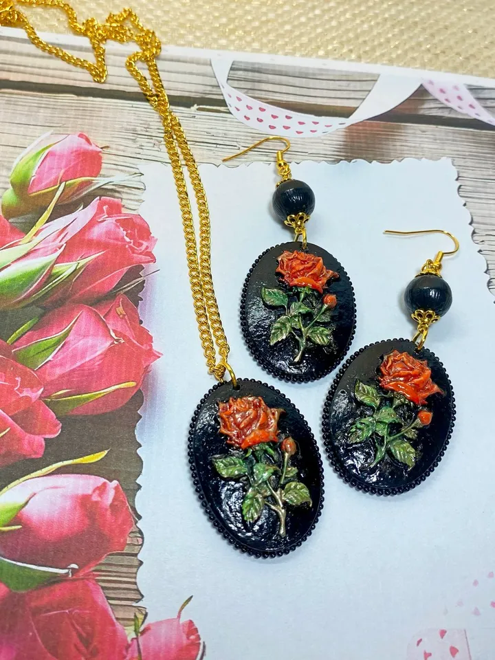 Vintage handmade jewelry set.