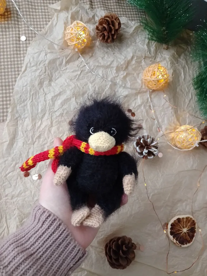 Stuffed Baby Niffler toy. Plush Niffler Fantastic Beasts. Cosplay Potter Fantastic. Baby Niffler. Fantastic beast doll. Christmas gift for fantasy lovers