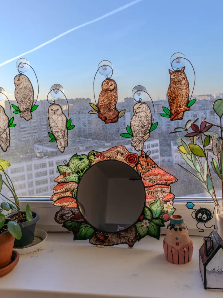 Handmade stained glass mirror with mushrooms, Home decor with fungi