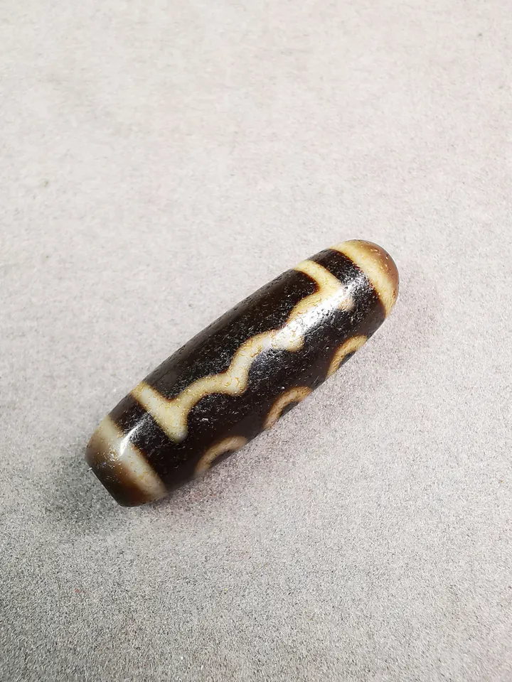 Gandhanra Tibetan 5 Eyed Dzi Bead,Tibetan Chung,Wealth Amulet,Small Size 36*11 mm