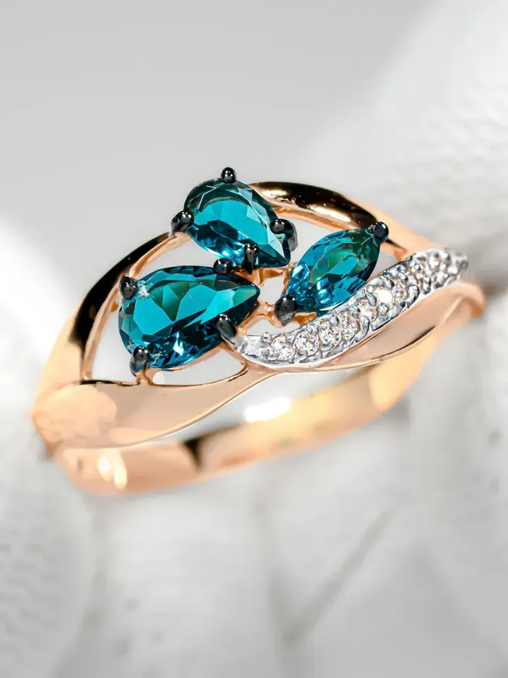 Ring Silver gold plated 925 assay value with London topaz