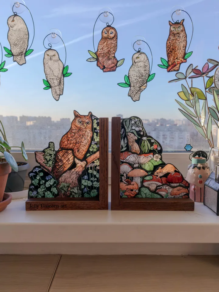Stained glass bookends with mushrooms and owl, Home decor with fungi