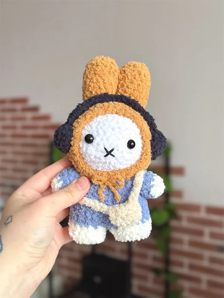Miffy crochet pattern PDF US terms, included hat, headphones and bag