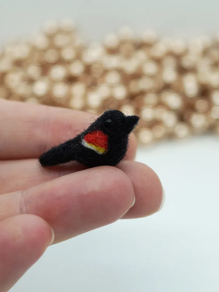 Red-winged blackbird, miniature needle felted blackbird, tiny bird, made to order