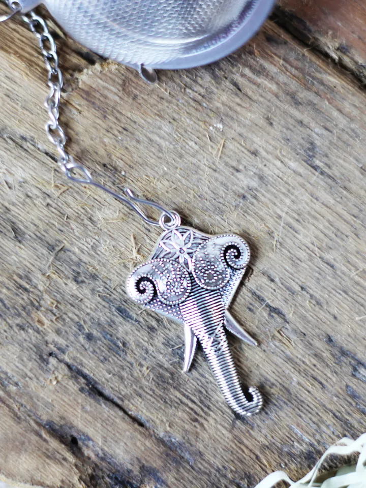 Elephant tea ball infuser for herbal tea, Tea infuser charm elephant, Tea Strainer elephant pendant, loose leaf tea