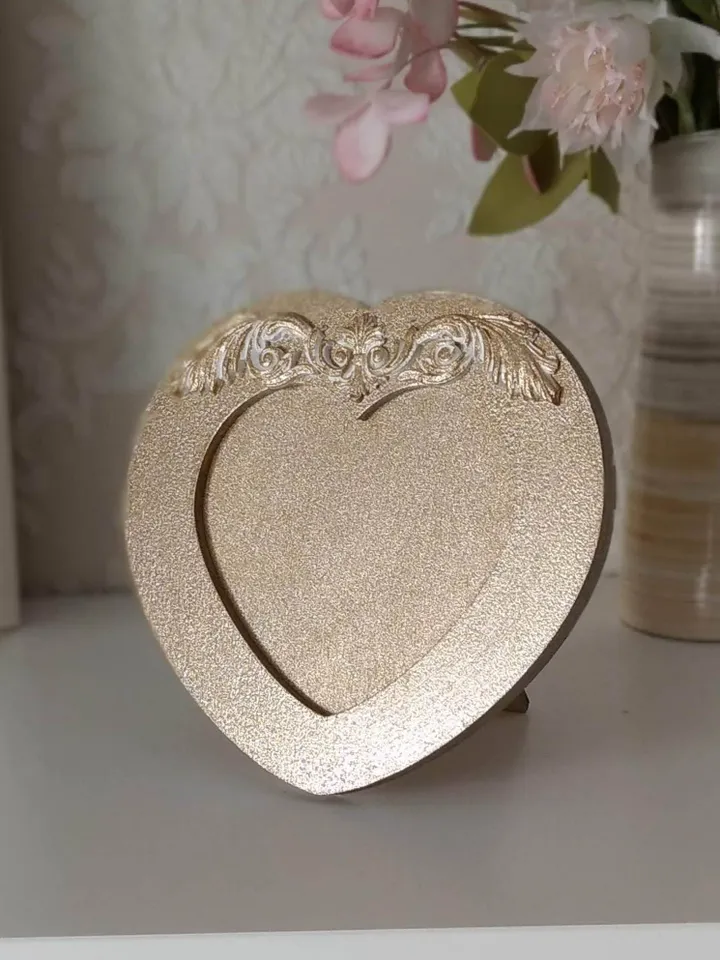 Small gold photo frame in shape of heart Shabby chic picture frame Mini picture frame Love photo frame Gift for Mom Mother's day gift Birthday gift Valentine's Day gift Wedding gift