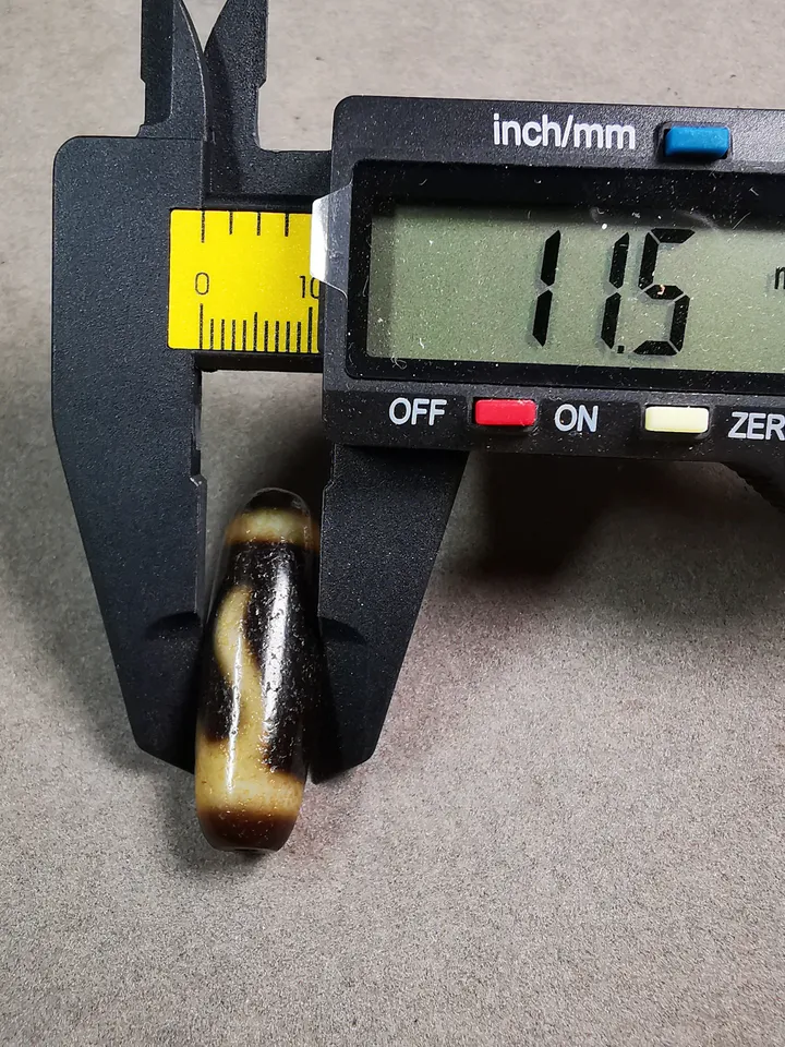 Gandhanra Tibetan RUI Dzi Bead,Tibetan Chung,Wealth Amulet,Small Size 35*11 mm