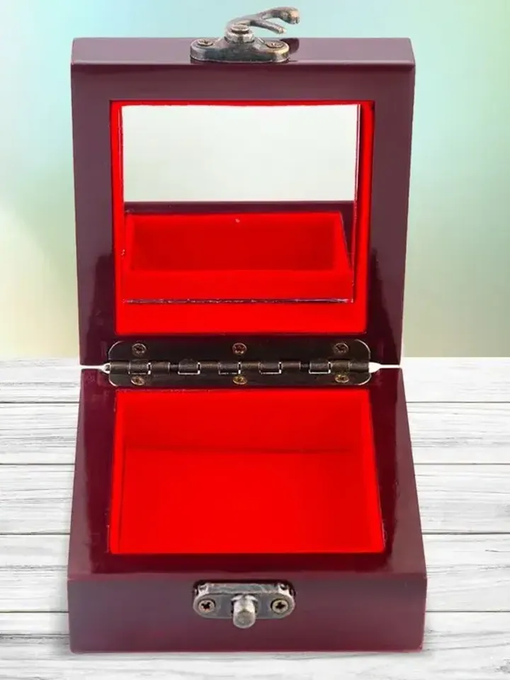 Jewelry Box "Girl with an Owl"