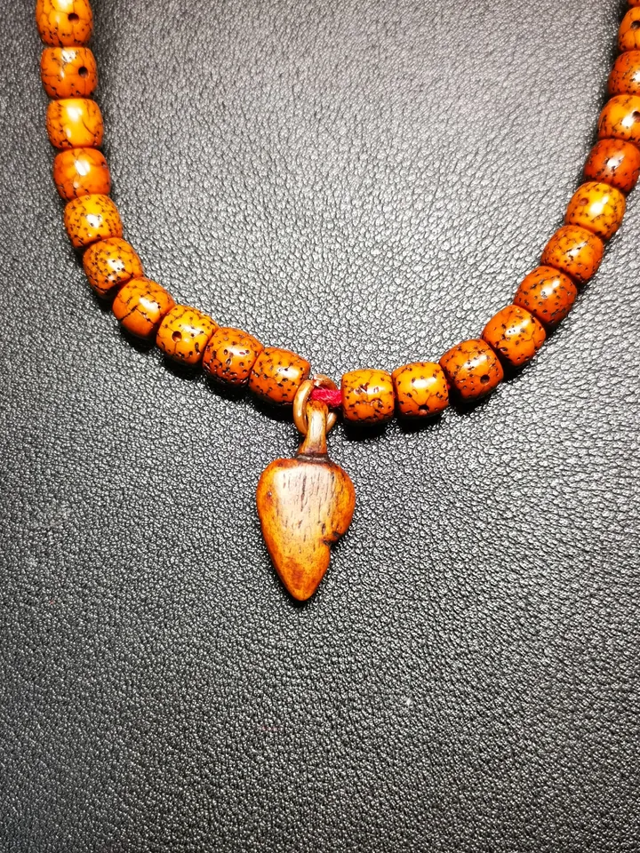Gandhanra Tibetan Shankha Amulet,Yak Bone Carved Conch Bead Counter Clip Pendant for Mala, Prayer Bead Accessories