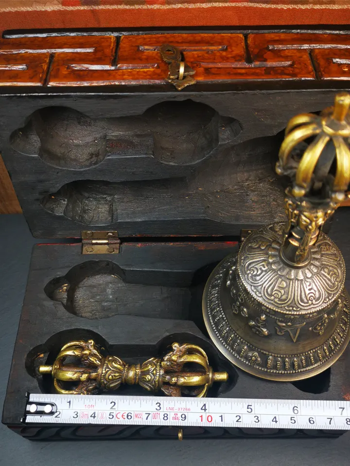 Gandhanra Vintage Vajra and Bell Set,Tibetan Tantric Buddhism (Vajrayana) Ritual Implement,Handmade in Nepal,7.0"