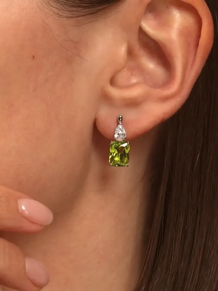 Earrings silver 925 assay value
with sitalls and cubic zirconia stones