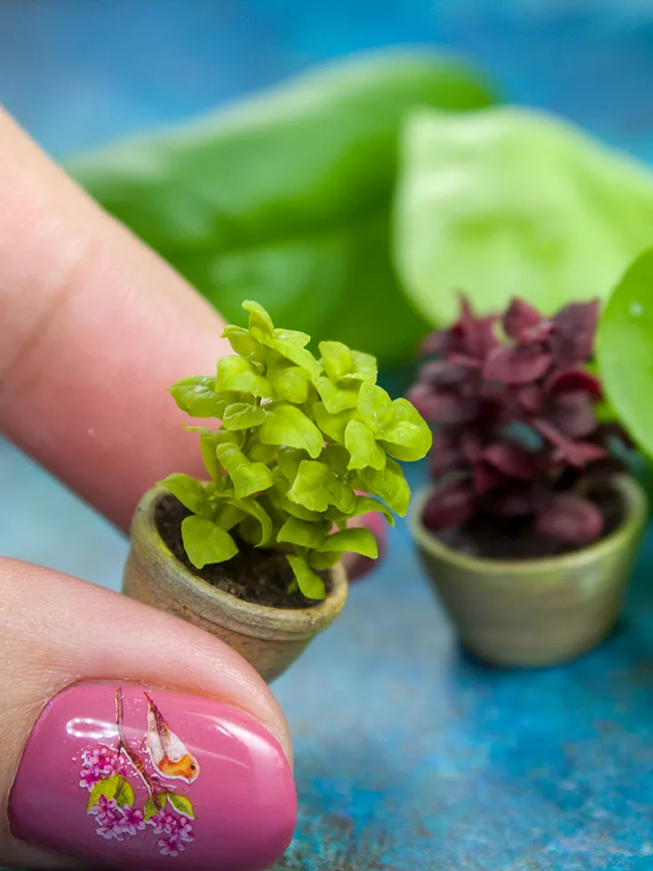 TUTORIAL Miniature basil plant with air dry clay
