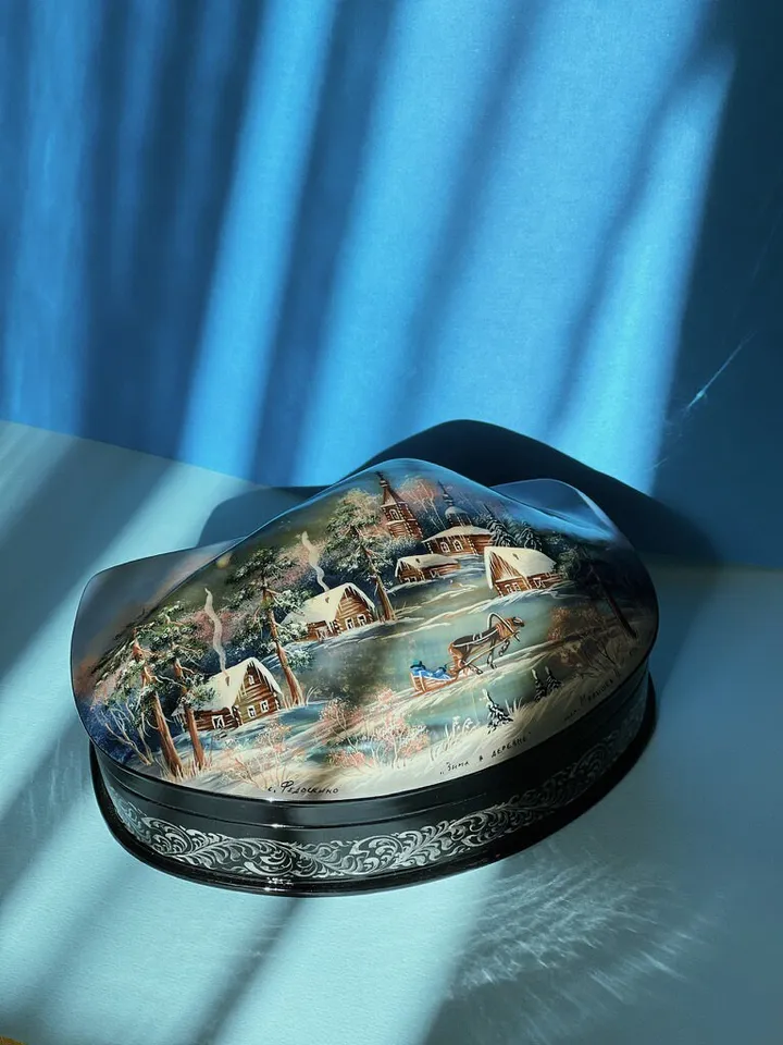Exquisite Handcrafted Lacquer Box with a Beautiful Winter Village Scene - Hand-Painted Beautiful Folk Art Scene for Trinkets and Adornments