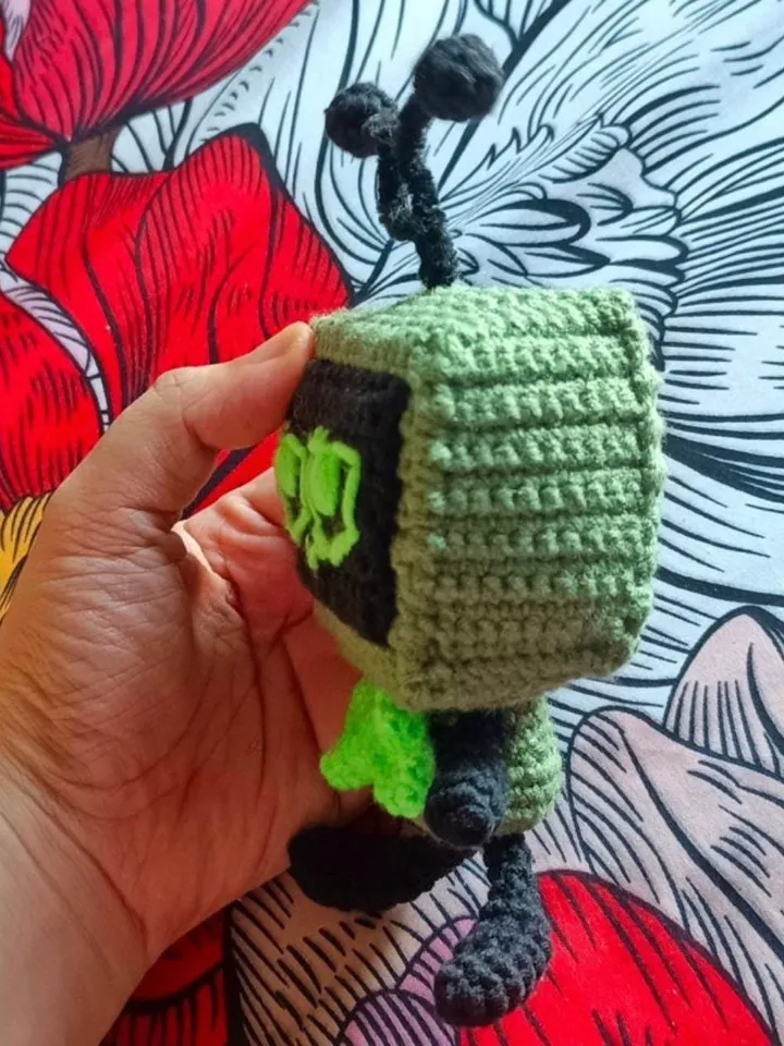 Dandys World Crochet Pattern, Crochet Pattern Doll Vee, Roblox Crochet Pattern In English pdf File