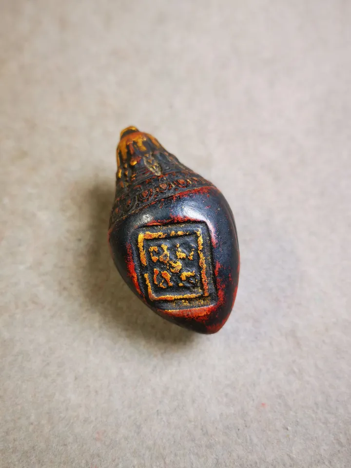 Gandhanra Old Tibetan Niang La Tsa Tsa Statue,Stupa Amulet,Pagoda Pendant,with Cross Vajra Stamp,Small Size 48mm,50 Years Old