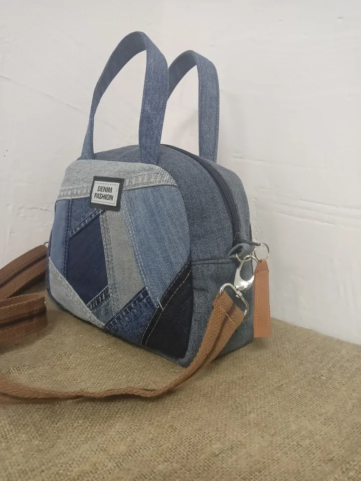 cute boston bag made of eco-friendly materials, denim bag made from recycled jeans, shoulder bag, crossbody bag, 4 pockets and adjustable strap with carabiners. crazy patchwork front,