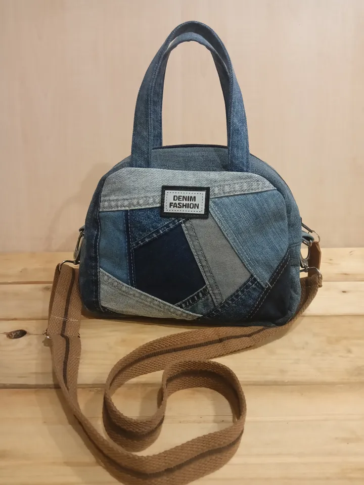 cute boston bag made of eco-friendly materials, denim bag made from recycled jeans, shoulder bag, crossbody bag, 4 pockets and adjustable strap with carabiners. crazy patchwork front,