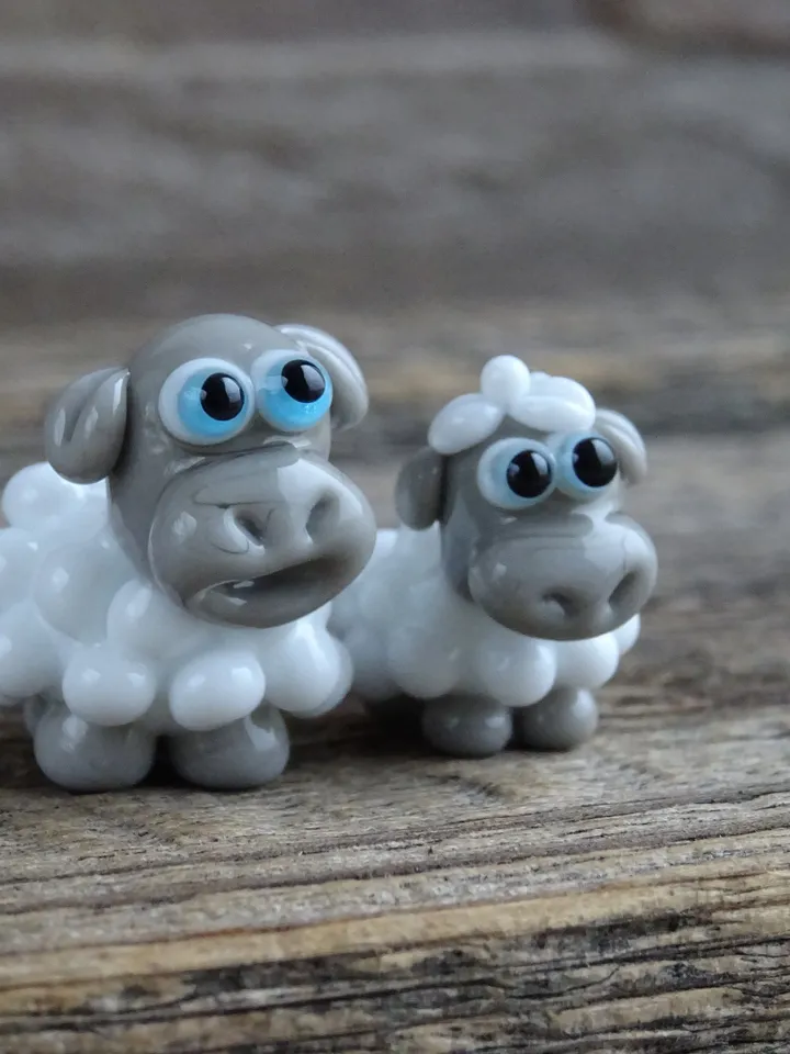 GLASS FIGURINES Sheep figurine Glass sheep Miniature sheep tiny sheep Tiny glass animals Nativity scene Terrarium Dollhouse miniature