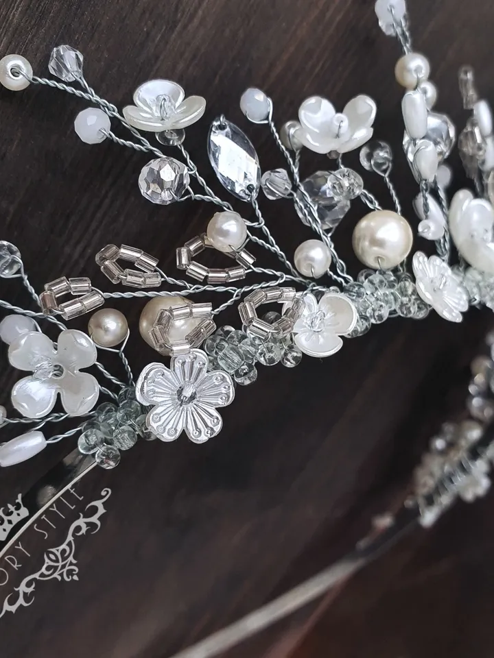 Pearl crown, flower tiara, white crown, bridal headpiece, wedding tiara, baby crown,White tiara, Wedding headpiece,Bride
