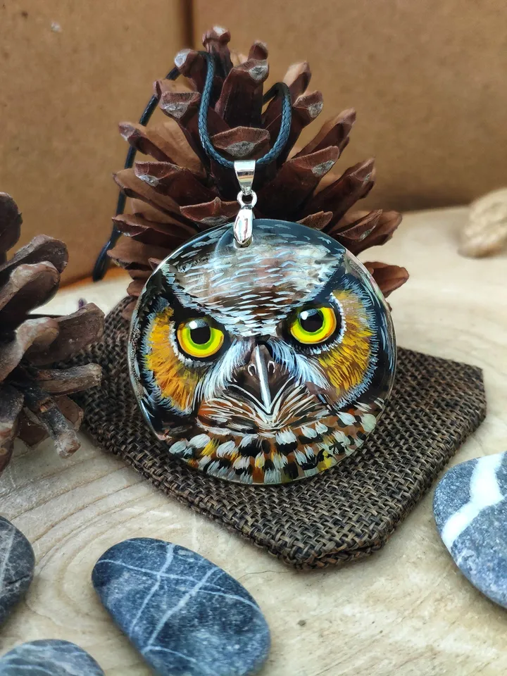 Pearl pendant necklace: Owl Face of Wisdom painted on handmade lacquer jewelry • Stunning animal necklace for nature lover • Sorceress pet