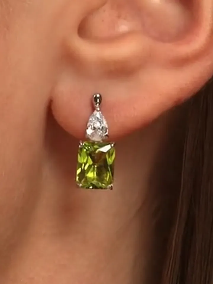 Earrings silver 925 assay value
with sitalls and cubic zirconia stones