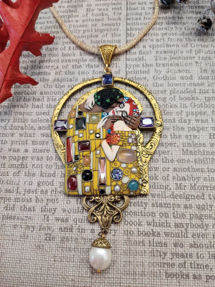 Made to order. Necklace Klimt Kiss, art nouveau necklace, unusual necklace, gold necklace
