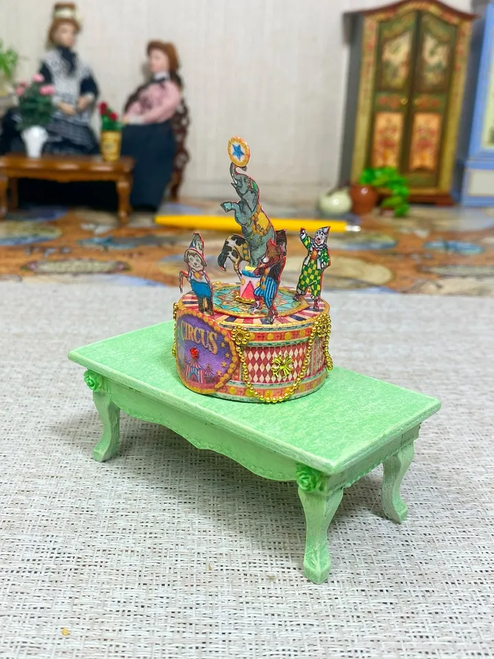 Puppet circus with lights. Dollhouse miniature.1:12