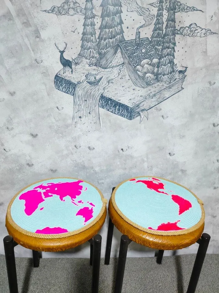 Set of 2Round Rugs,Planet Earth,World Map,space children's room,Table Stand,placemat,earth day gift,space decor,dresser decor,gift,mug rug
